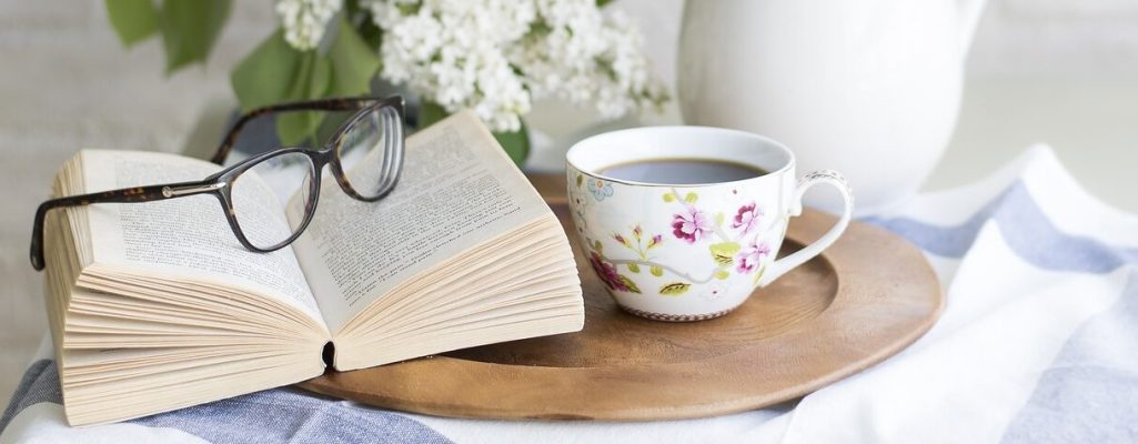 coffee, book, flowers-2390136.jpg